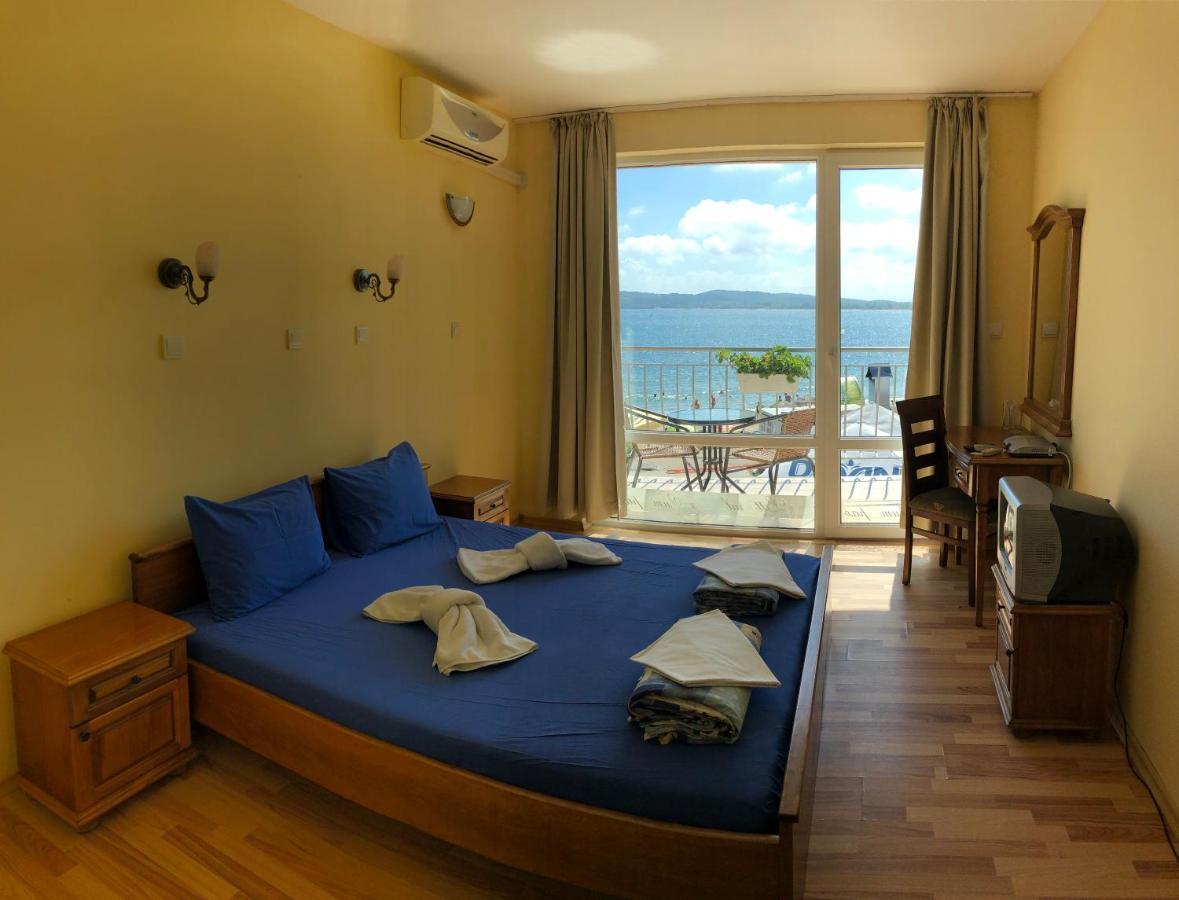 Family Hotel Littoral ソゾポル エクステリア 写真