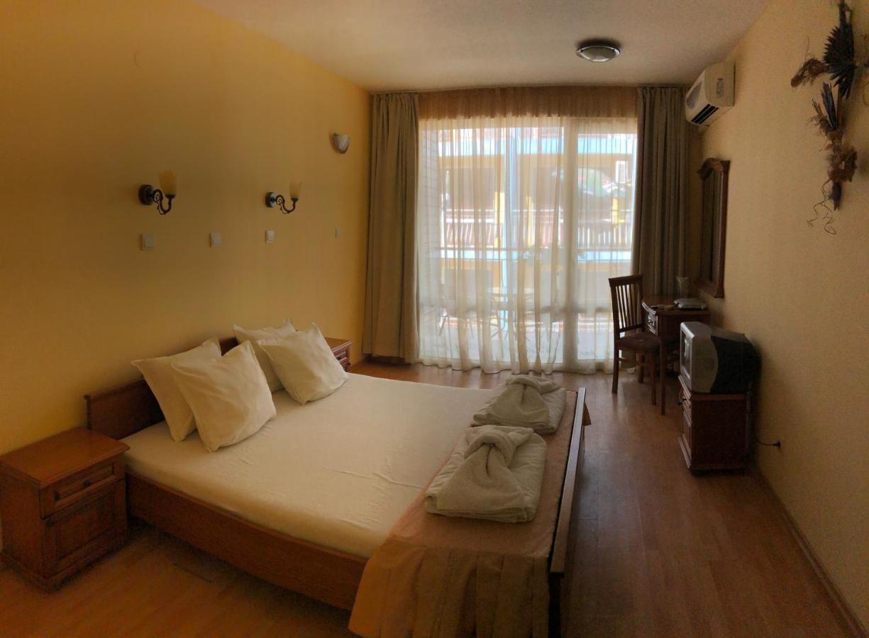 Family Hotel Littoral ソゾポル エクステリア 写真