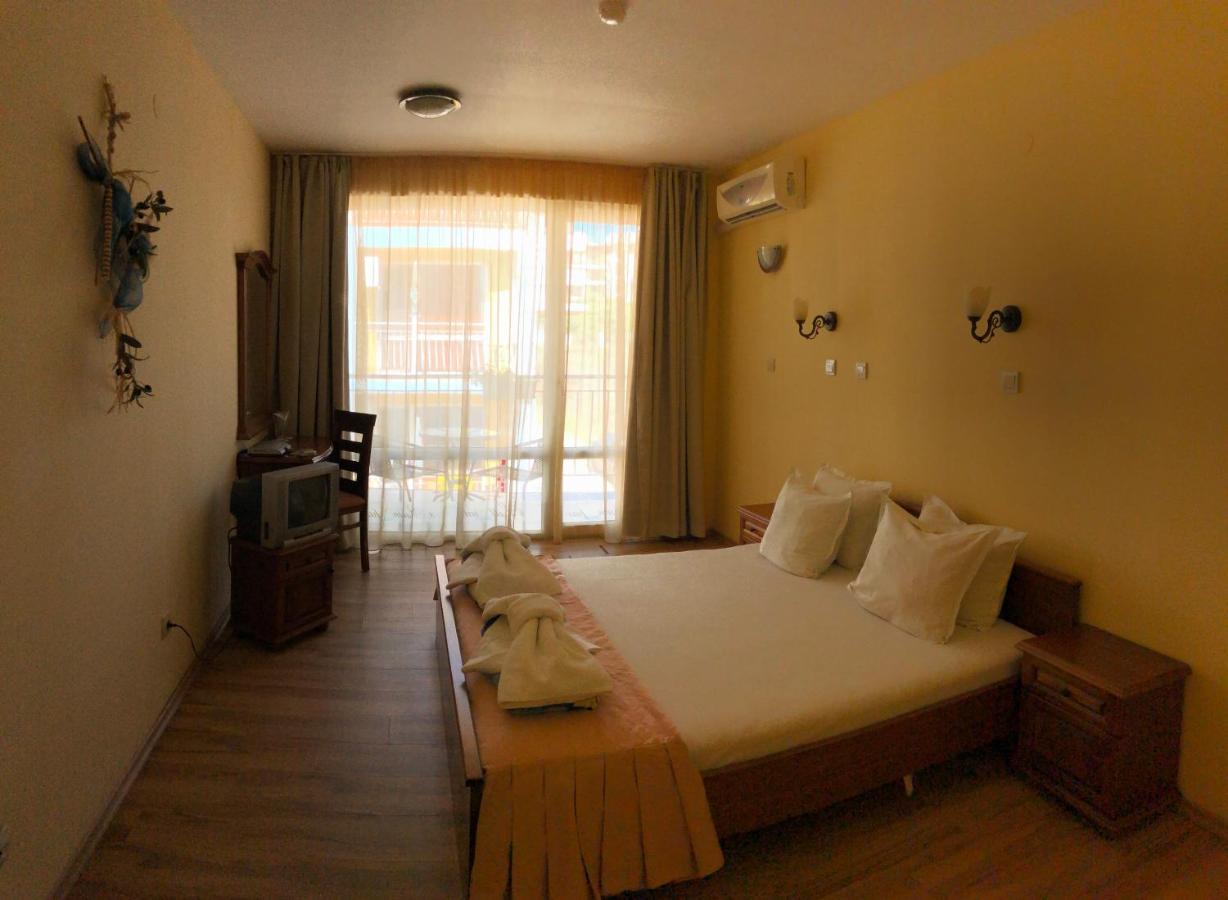 Family Hotel Littoral ソゾポル エクステリア 写真