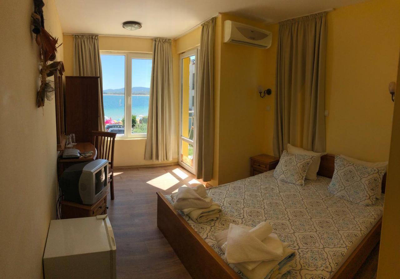 Family Hotel Littoral ソゾポル エクステリア 写真