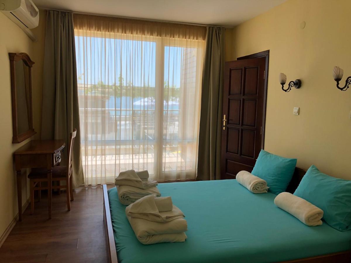 Family Hotel Littoral ソゾポル エクステリア 写真