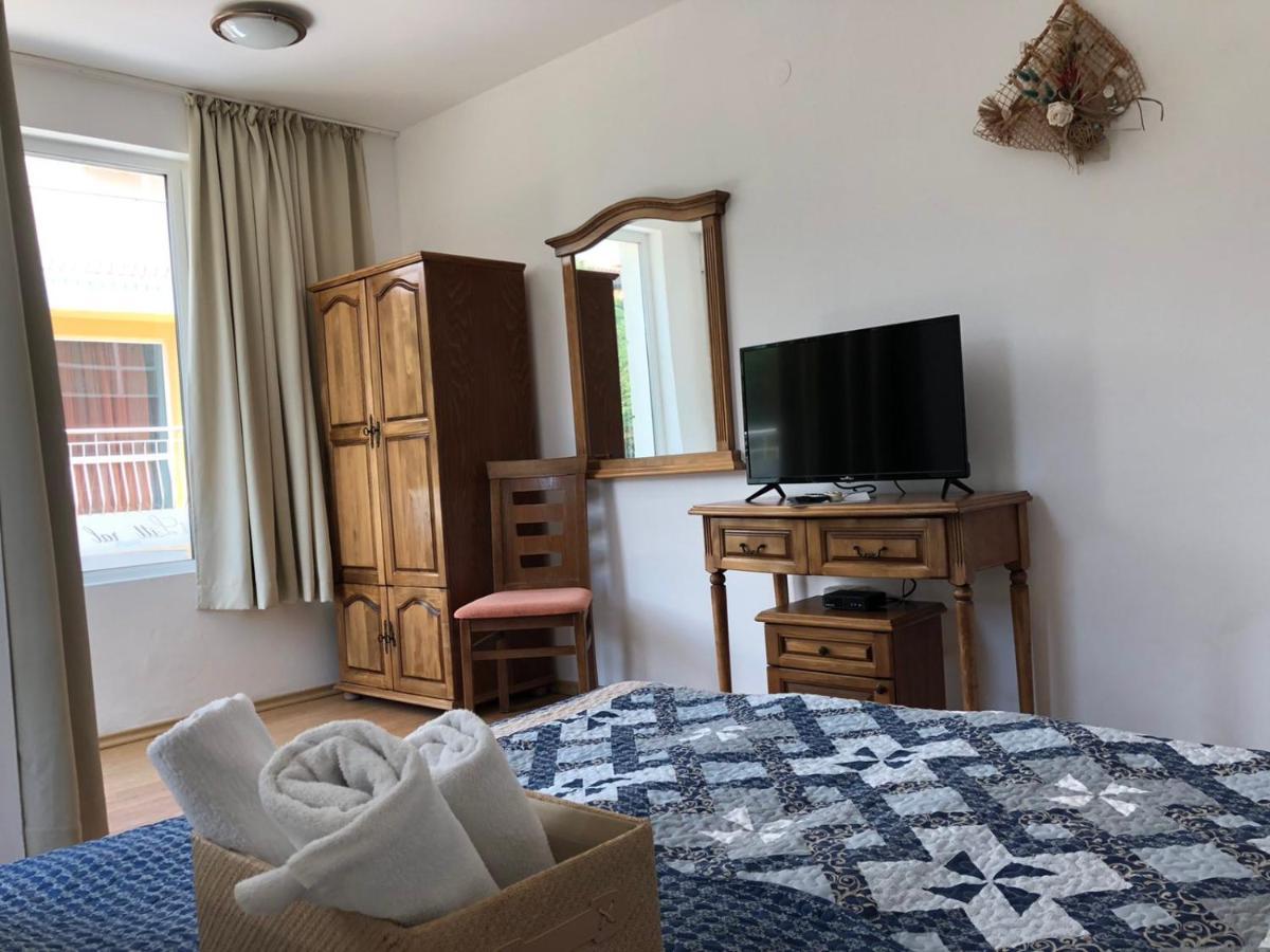 Family Hotel Littoral ソゾポル エクステリア 写真